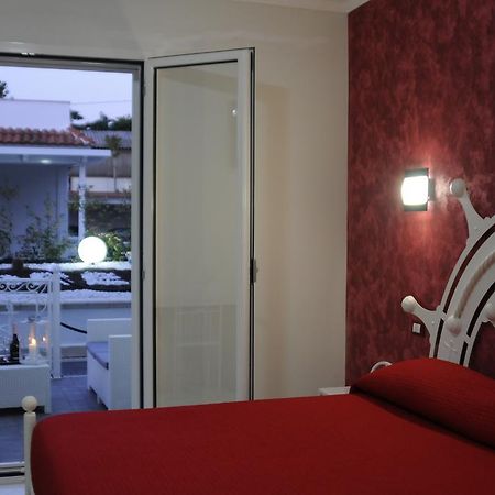 Badinomare Bed & Breakfast แตร์ราชินา ภายนอก รูปภาพ