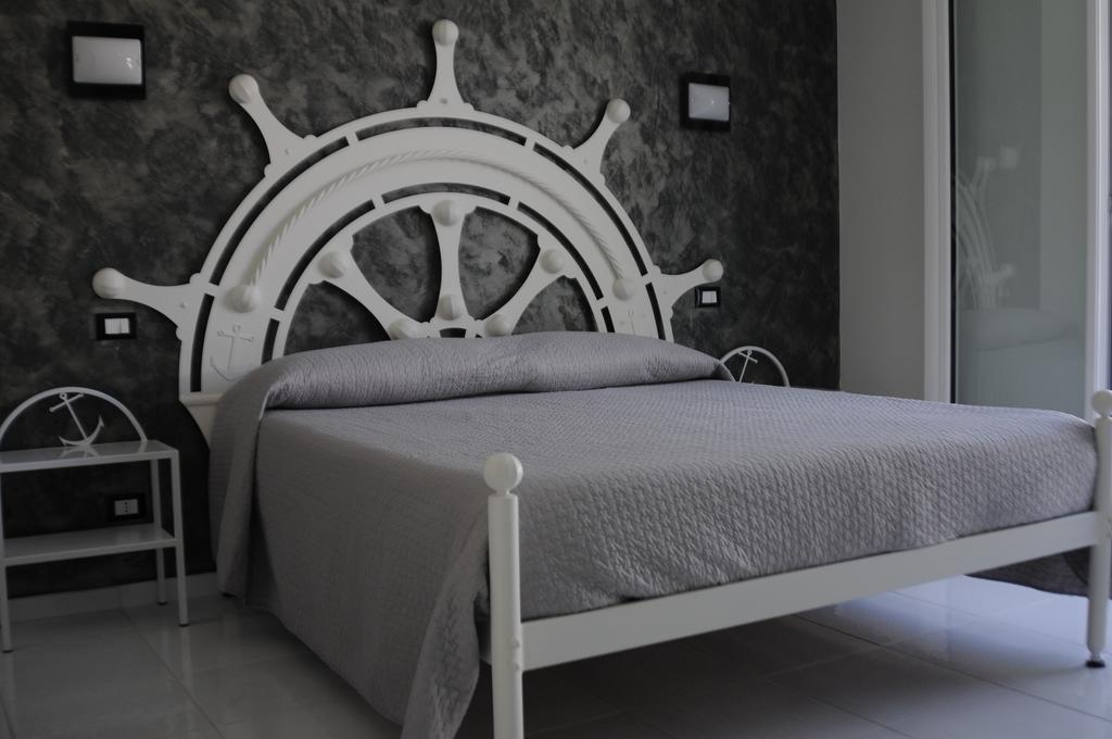 Badinomare Bed & Breakfast แตร์ราชินา ภายนอก รูปภาพ